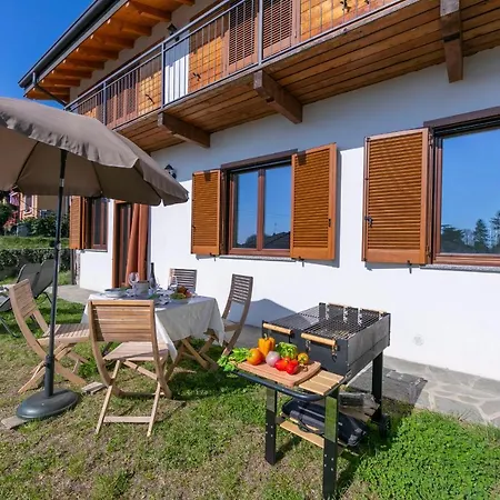 Country With Pool Apartment Lesa