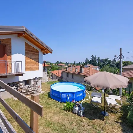 Country With Pool Apartment